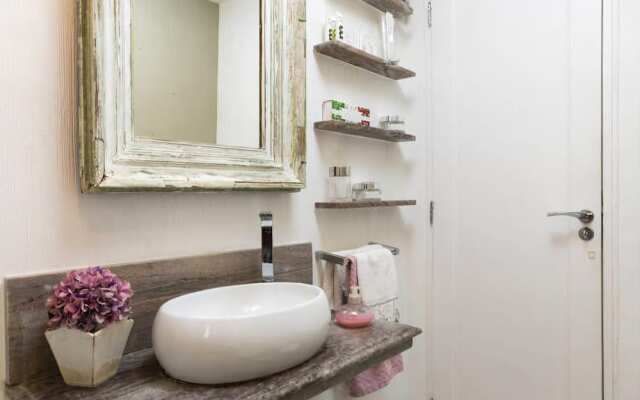 Studio Premium Leblon