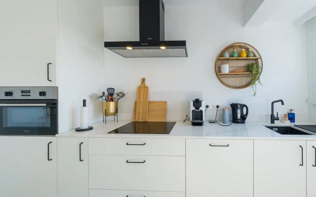 Apartment With Hinterland Views