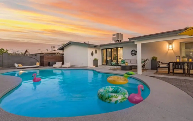 Casa Paradiso Pool Firepit Al-fresco Living