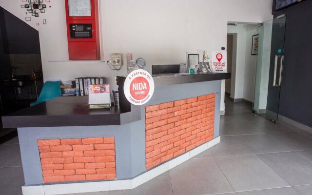 OYO 246 Link Inn (Sanitized Stay)