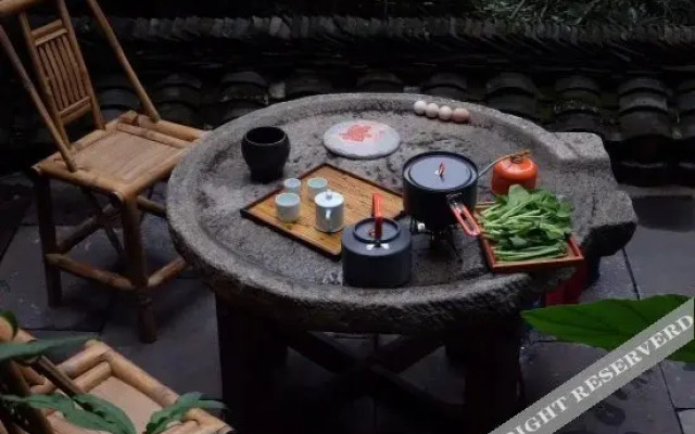 QingXi Zen Courtyard Retreat in Fenghuang