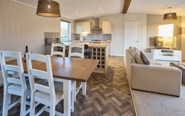 Host Stay Hazelwood Deluxe Lodge