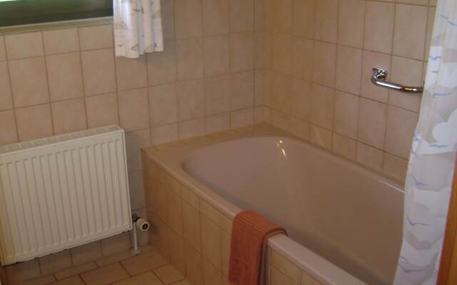 Nice Holiday Home With Oven, 18km From Oberstaufen