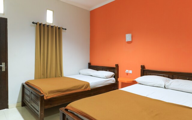 Hotel Warta Putra