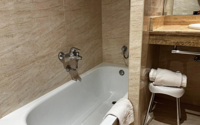 Holiday Inn Express Logrono Rioja by IHG