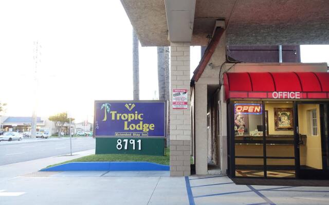 Tropic Lodge