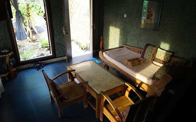 Sasak Lebung Home