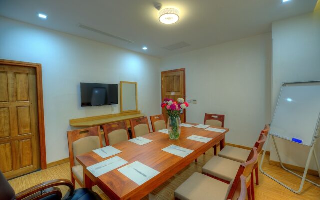 Orussey One Hotel & Apartment