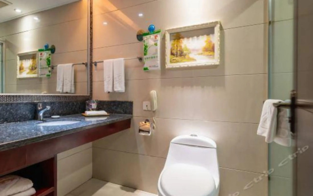 Quanzhou Huian Dongnan Hotel