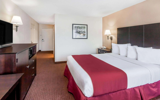 Ramada Hotel & Conference Center by Wyndham Grayling