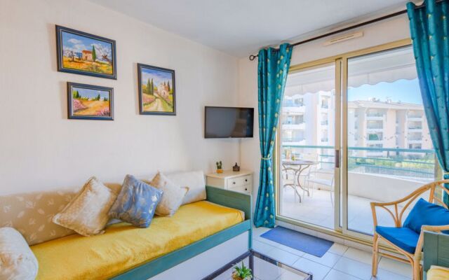 Villa LOpen Fréjus 21080