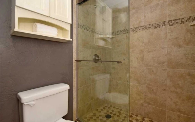 Papakea #H103 - 2 Br Condo