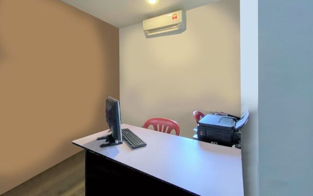 Spot On 90123 Rainbow Guest House