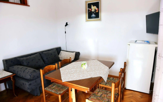 Apartments Zdjelar