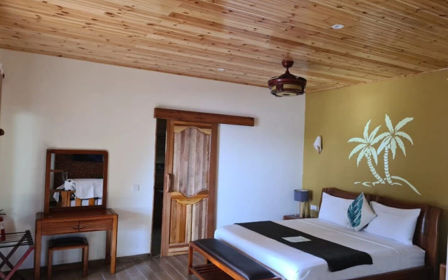 La Digue Luxury Beach Bungalow Spa & Gym
