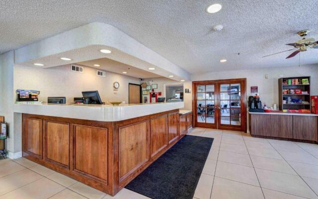 SureStay Plus Hotel by Best Western Redding