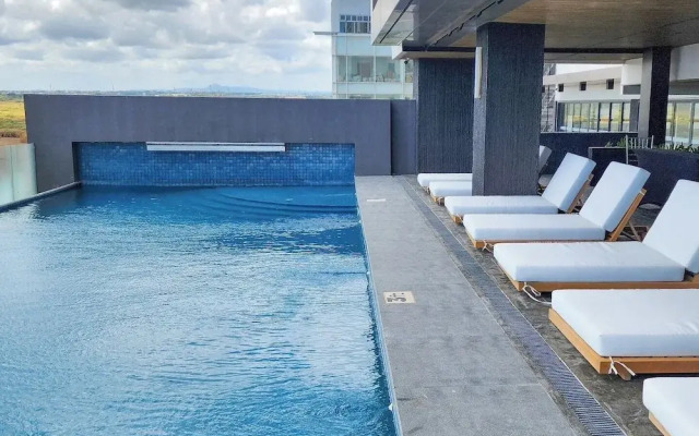 Elijah Hotel