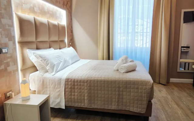 Nicole Suite