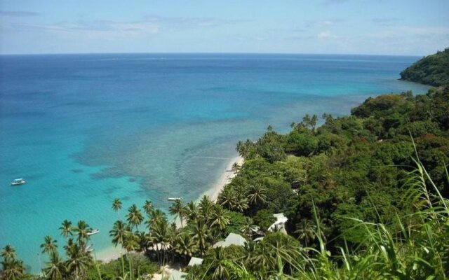 Matana Beach Resort