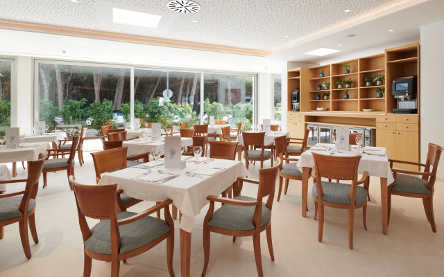 Hipotels Bahía Grande Aparthotel