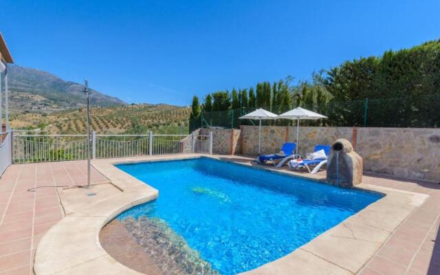 Casa Los Valles Alozaina by Ruralidays