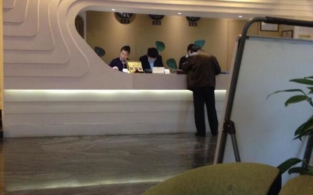Airport Business Hotel (Xi'an Airport Bus Departure Station Xishaomen)