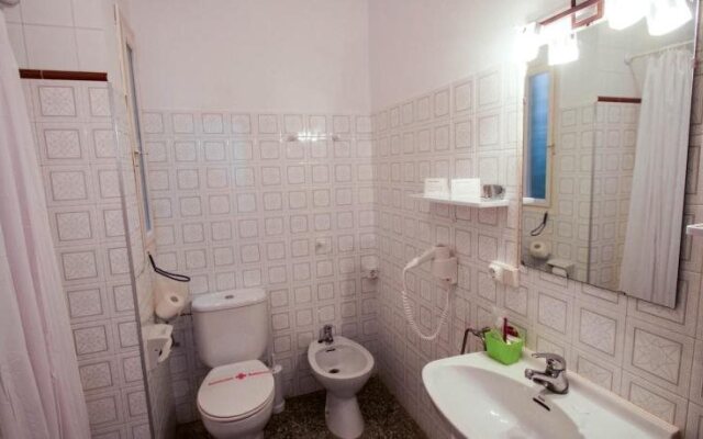 Hostal Restaurant s'Algaret