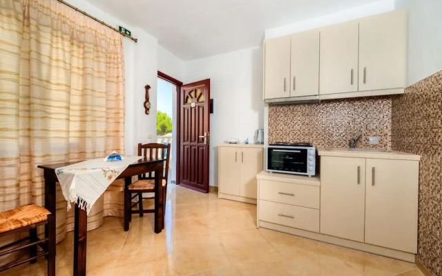 Aspalathos Suites