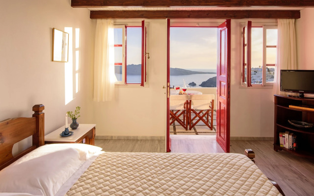 Nikos Villas