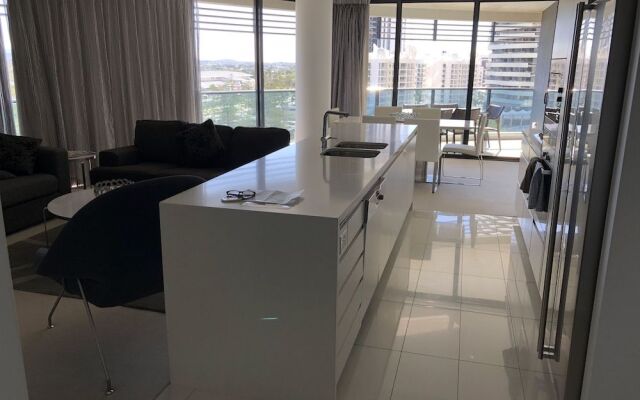 Large Apartment at Oracle Resort