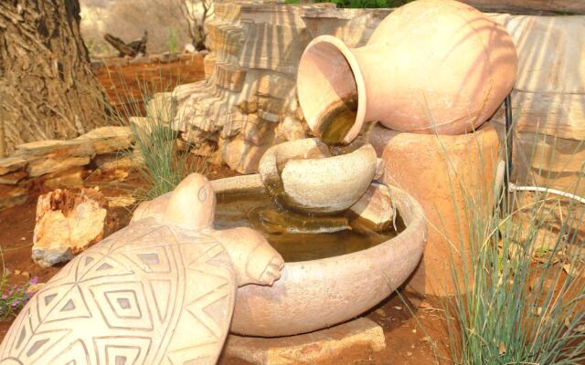 Toko Kamanjab Lodge & Safari