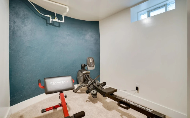 Spacious Minneapolis Home - 2 Mi to Downtown!