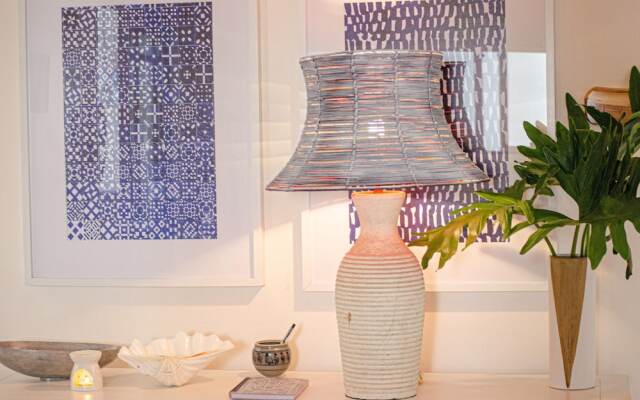 Searle's Manor - Apt 13