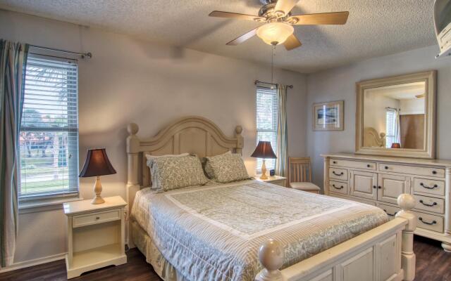 Courtyard #209 Condo