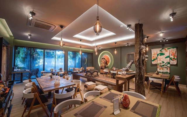 Porestva Hotel Sriracha