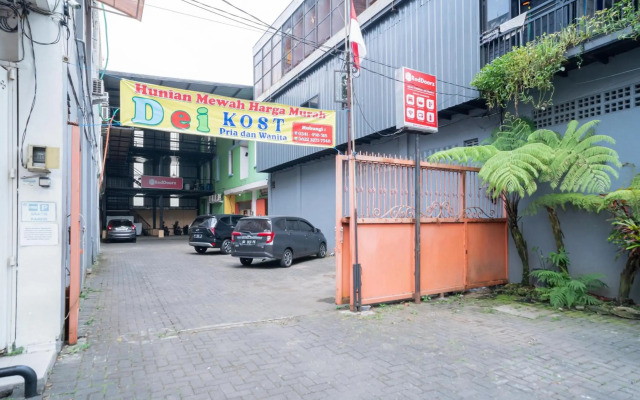 OYO 1293 Dei Residence Arjosari