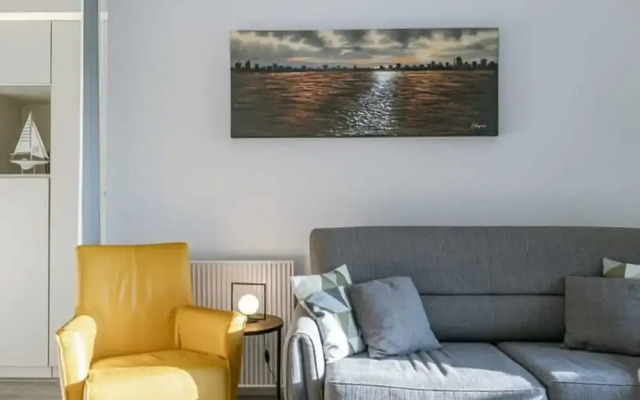 Charming Studio With Terrace Nearby the Beach