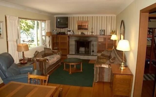 Sandbanks Beach Resort