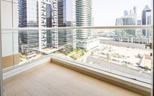 Stunning 2BR With Study in Prime Downtown Dubai - Sleeps 5!