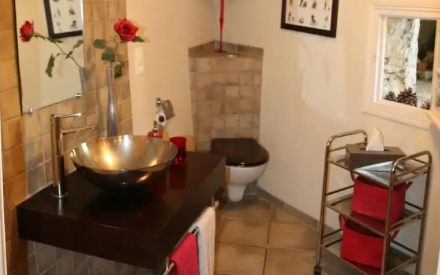 Le Mas des Roses B&B