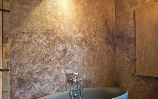 NE5T Suites & Spa