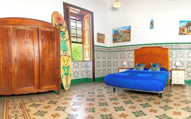 Atlantis Surf Hostel