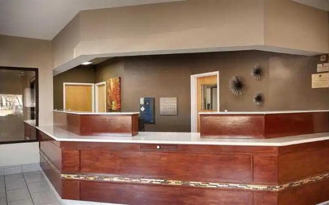 Americas Best Value Inn & Suites Bastrop