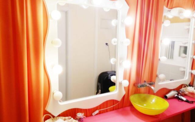 Crossroad Backpackers