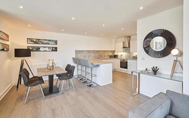 Host Stay Beach Pad