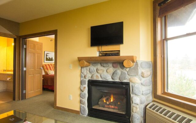 Grand Superior Lodge