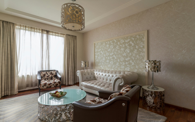 Le Meridien Surat