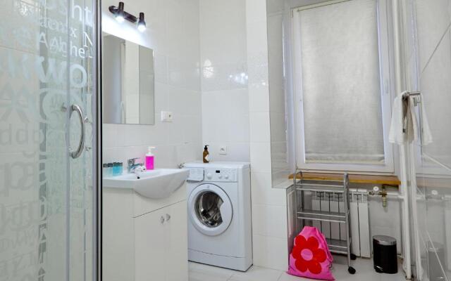 oompH Warsaw Central Premium Apartments