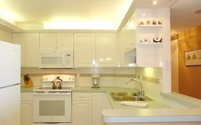 South Seas Tower 4-1209