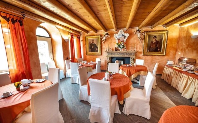 Villa Pace